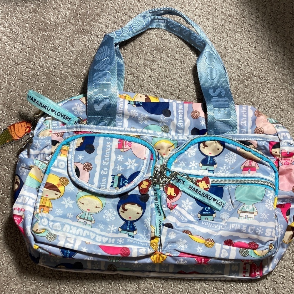 Harajuku Lovers eskimo kisses rare print heart zipper pulls purse